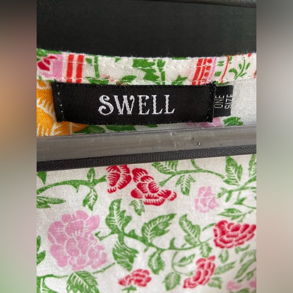 Swell Women's Palmia Floral Tie Front Crop Top ONE SIZE 100% Rayon - Picture 4 of 5